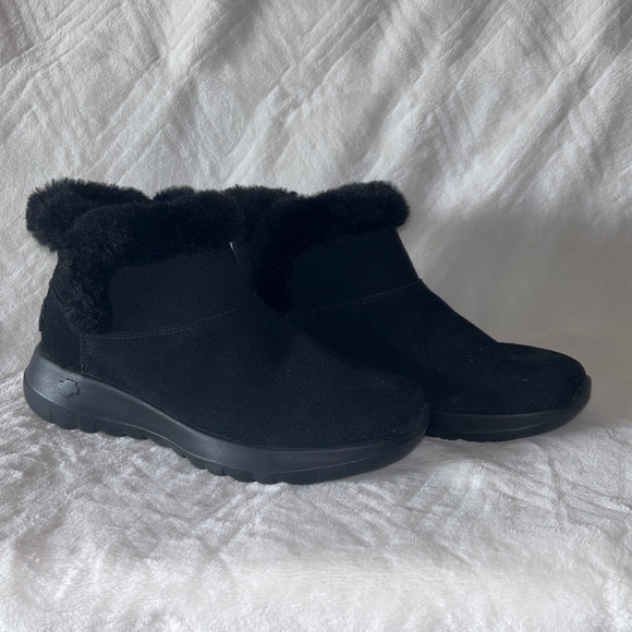 Skechers Booties - Picture 1 of 8
